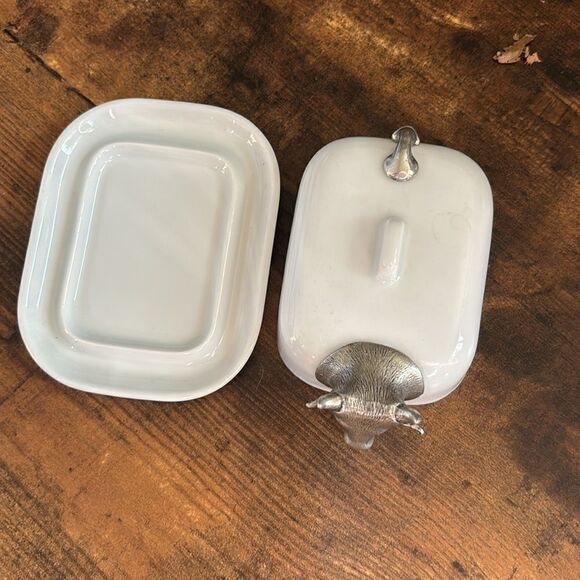 Pillivuyt France Porcelain Butter Dish With Silver Cow / Néw - Picture 4 of 8